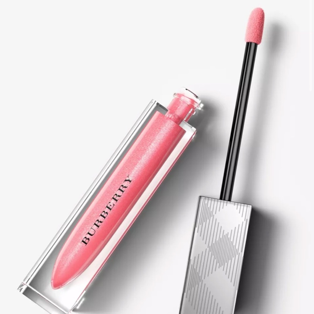 Burberry Kisses Gloss- Pink Mist No. 53